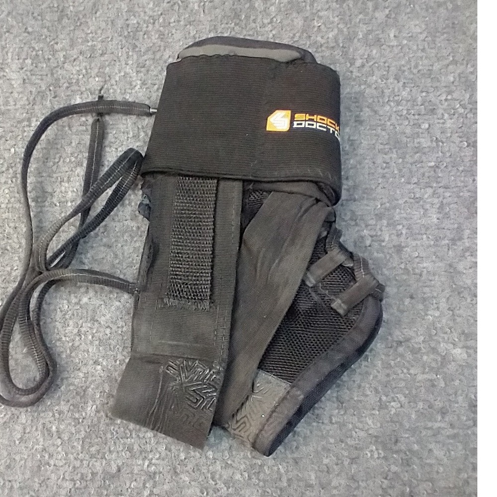 Shock Doctor 851 Ultra Ankle Brace Compression Wrap Lacing Black‎ Small Support